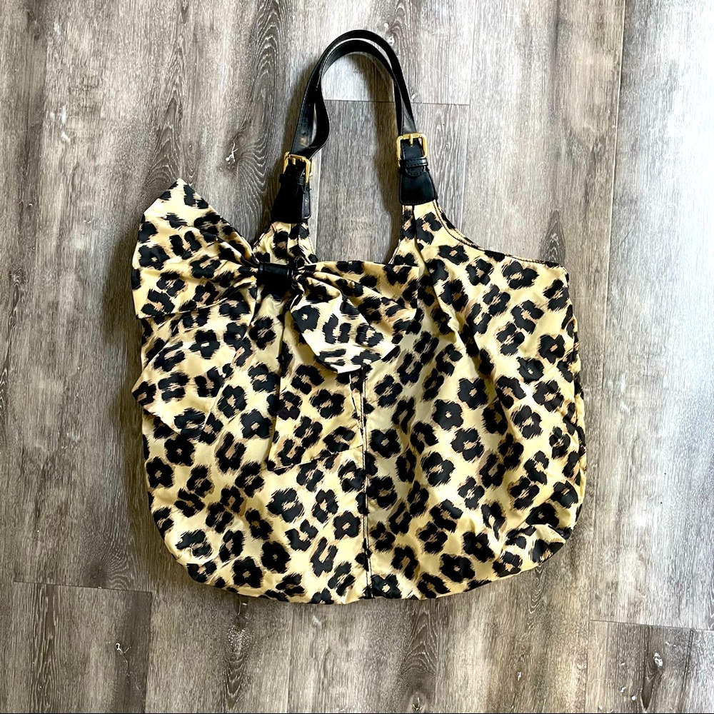 *Red Valentino oversized Leopard bag